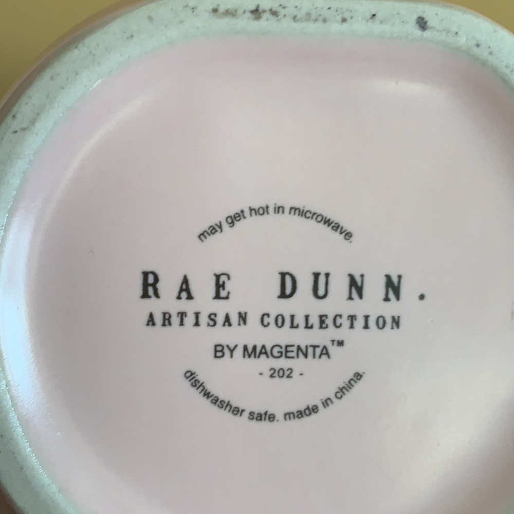 BRAND NEW - OVERSIZED RAE DUN BRIDE TO BE MUG - Picture 4 of 4